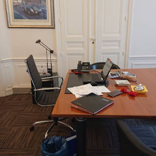 Bureau privé 32 m² 5 postes Location bureau Rue du Général Foy Paris 75008 - photo 2
